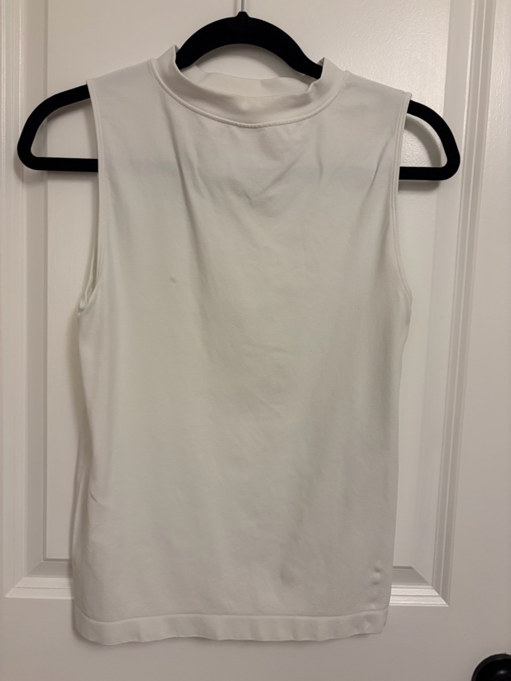 Ann Taylor White Sleeveless Mock Neck Tank